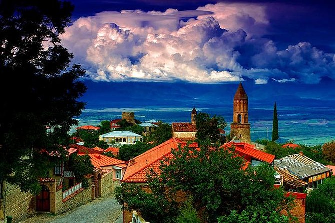 1-Day Trip to David Gareja Monastery with Rainbow Hills & Sighnaghi from Tbilisi - Sighnaghi, the city of love