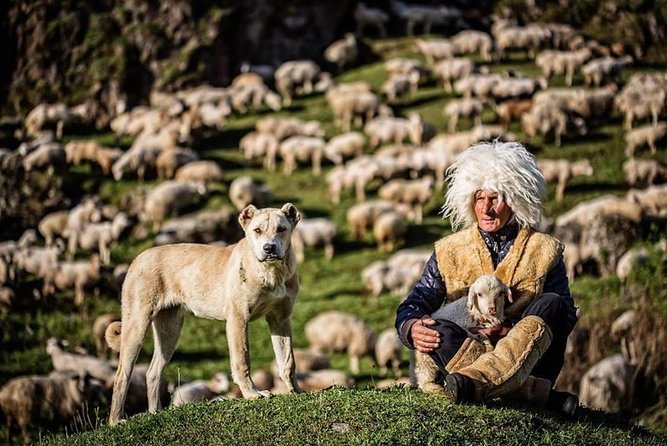2-Day Private Tour to Kazbegi from Tbilisi - Mtskheta begins the day with Georgia’s spiritual center