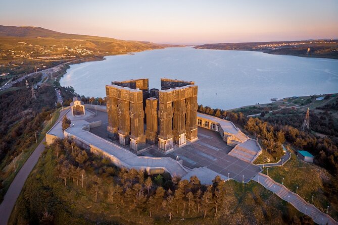 A Private 3-Stop Tbilisi Panoramic Tour - Guides Luka and Lela: why the human side matters