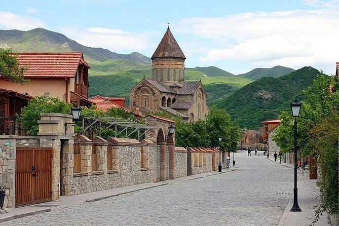 Ancient Georgia Group Tour: Mtskheta,Jvari, Gori, Uplistsikhe - What the guides add to the experience