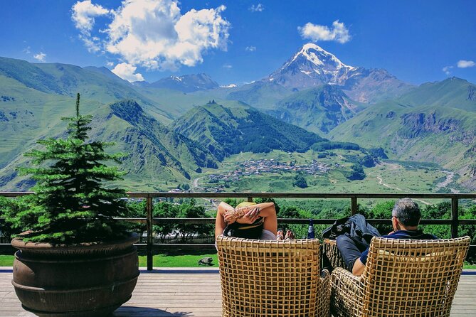 Best of Georgia - 3 or 4 days private tour with transfers and guide - Kakheti adds Signagi, Bodbe, and fresh bread
