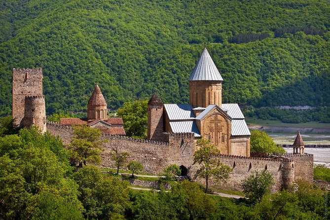 Caucasus Mountains Tour From Tbilisi - Ananuri Fortress: Georgia’s most rewarding historical pause