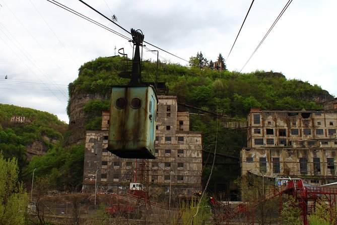 Chiatura. Soviet Past in the present. + Katskhi pillar - Why Chiatura is the heart of the day