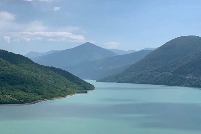 Day tour to mountains Jinvali lake, Ananuri, Kazbegi, Arch friendship - Ananuri Fortress and the Aragvi River