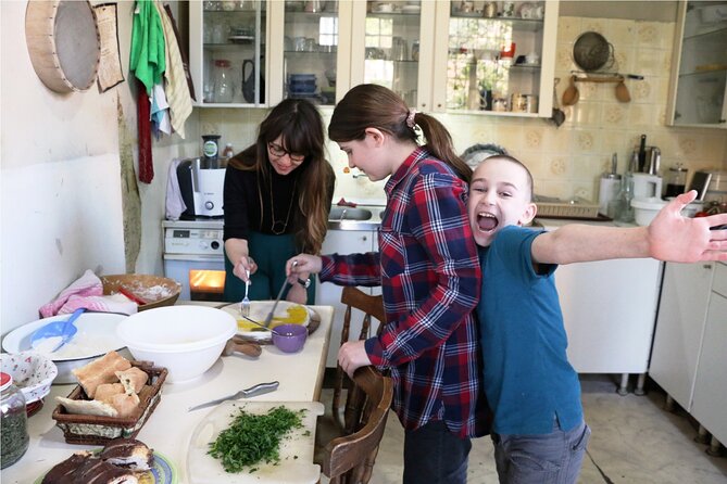 Enjoy a Traditional Georgian Cooking Class and Meal with a Local in Tbilisi - From the market to the family table