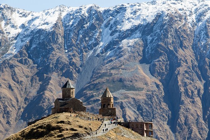 From Tbilisi: Kazbegi Day Tour, Gergeti Trinity, Ananuri &Gudauri - Dinner in Kvemo Mleta