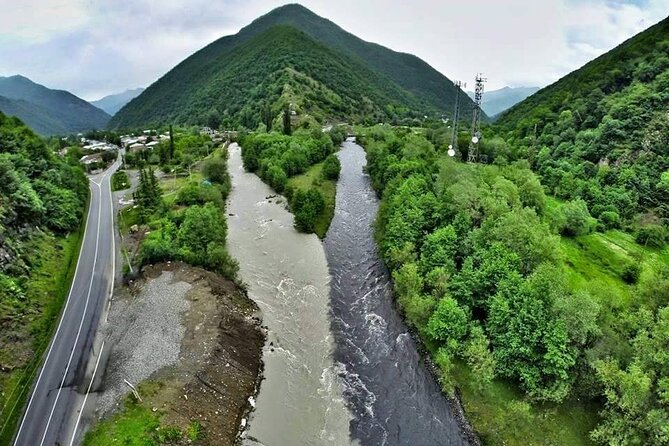 From Tbilisi: Kazbegi Day Tour, Gergeti Trinity, Ananuri &Gudauri - Ananuri Fortress beside the Aragvi Gorge