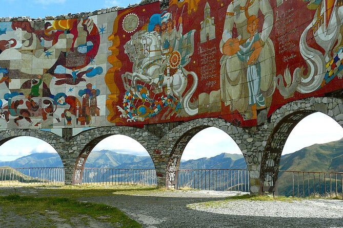 From Tbilisi: Kazbegi, Gudauri & Ananuri Day Trip - Stepantsminda and the approach to Kazbek