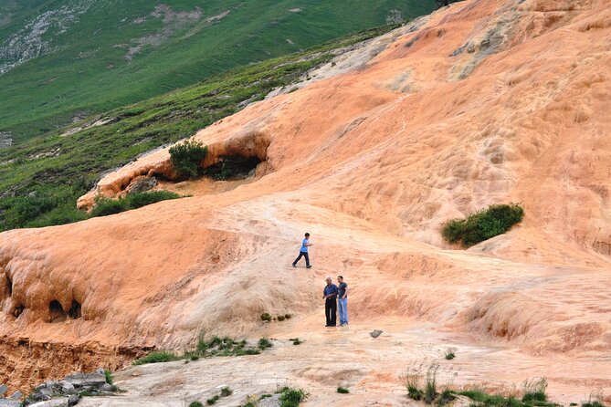 From Tbilisi: Kazbegi, Gudauri & Ananuri Day Trip - The long road back to Tbilisi