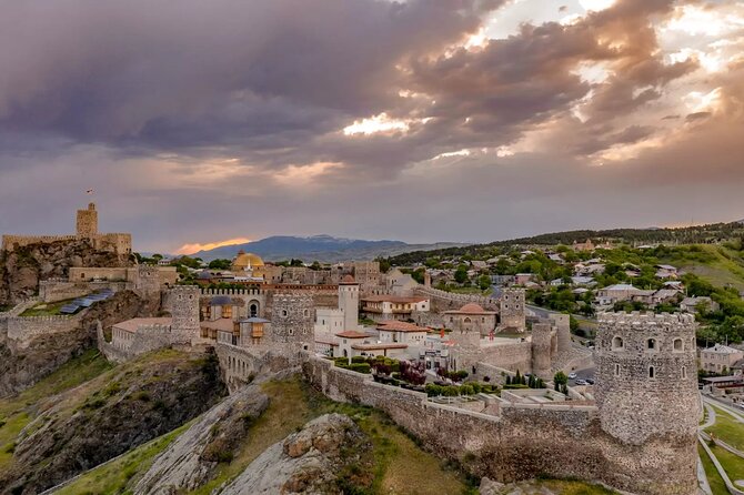 From Tbilisi: Vardzia, Rabati Castle & Borjomi Tour with Guide - Borjomi Central Park and the blue-domed spring