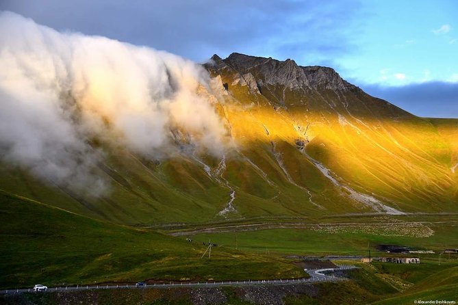 Full-Day Kazbegi - Stepantsminda, Gudauri Private Guided Tour - Gudauri in winter and the road toward Kazbegi