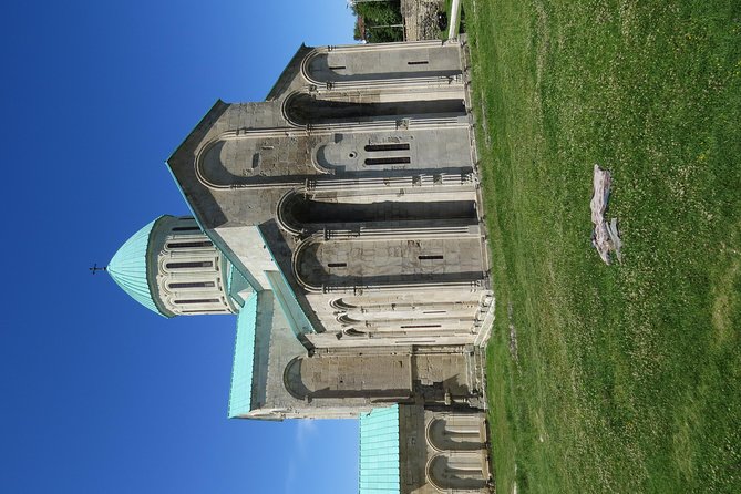 Gelati, Prometheus, Sanatoriums and Wine tour - Gelati, King David, and the conservation question