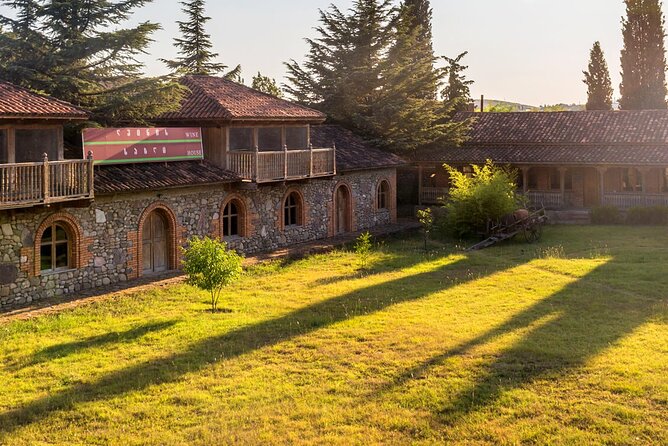 Kakheti, Bodbe, Sighnaghi and Telavi (Group Tour) - Telavi, the 900-year-old tree, and another tasting