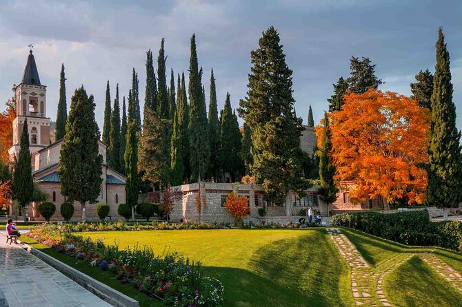 Kakheti: Bodbe, Sighnaghi, Telavi Wine Tour from Tbilisi - Telavi adds royal connections and an old tree
