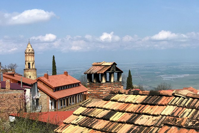 Kakheti: David Gareji Sighnaghi Bodbe & Rainbow Mountains - An hour for Sighnaghi food and wine