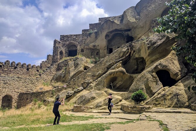 Kakheti Gems: Rainbow Mountains, Gareji & Signagi Private Tour - Signagi, the City of Love