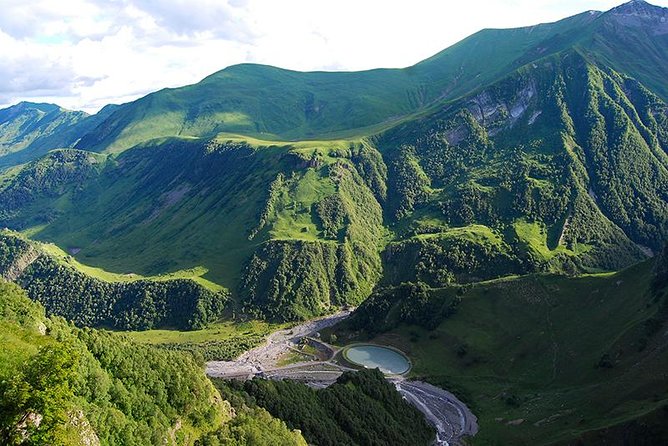 Kazbegi Adventure - Private Day Trip From Tbilisi with a Dinner + Masterclass - Zhinvali Reservoir and the road north