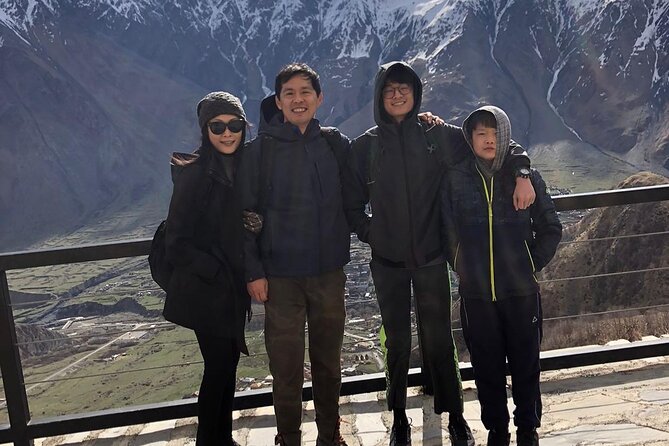 Kazbegi Day Tour with Guide - Guides and the personal side of the trip