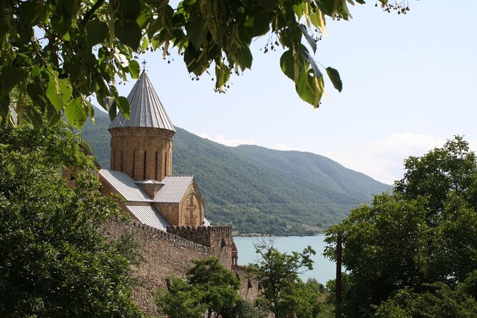 Kazbegi Gudauri Ananuri: Full Day Group Tour - Ananuri combines fortress walls and carved stone