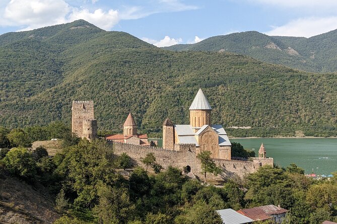 Kazbegi Gudauri and Ananuri Mountains Private Day Trip - Ananuri Fortress and its sixteenth-century walls