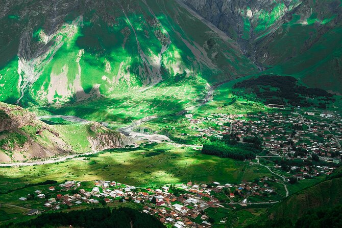 Kazbegi, Gudauri, Mtskheta & Ananuri Full Day Private Tour From Tbilisi - Ananuri Fortress combines walls, water, and churches