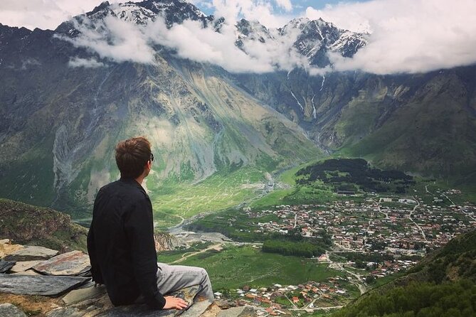 Kazbegi • Gudauri - private day trip to Mountains - The Friendship Monument gives the pass a human story