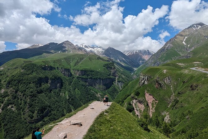 Kazbegi & Gudauri Private Full-Day Tour From Tbilisi - Gudauri and the Friendship Monument