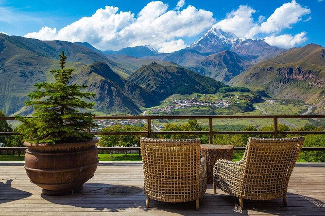 Kazbegi&Gudauri Small group tour including hotel pick up/drop-off - Stepantsminda, the gateway to Gergeti