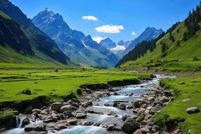 Kazbegi&Gudauri Small group tour including hotel pick up/drop-off - Blue water at Zhinvali Reservoir