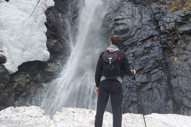 Kazbegi:Hiking to Gveleti Waterfall - The route toward Dariali Gorge