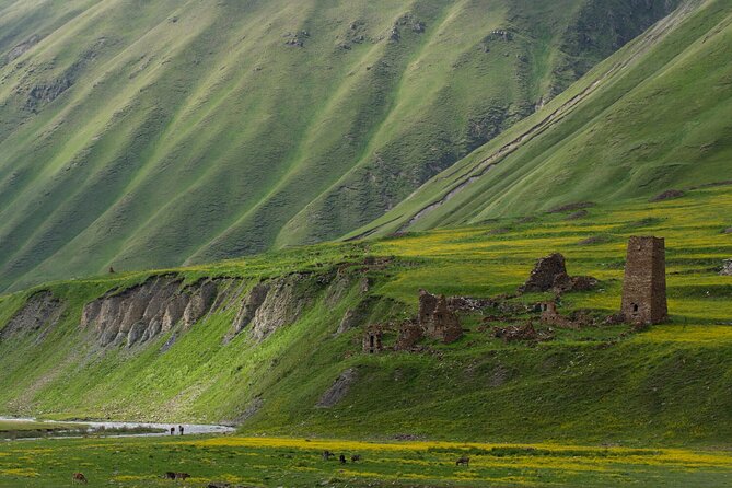 Kazbegi - One Day Private Trekking Tour to Truso Valley - The 4x4 ride to Okrokana