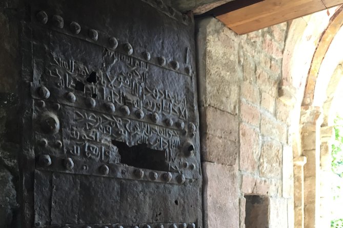 Kutaisi: Bagrati & Motsameta Religious Heritage Tour - Gelati Monastery and the important construction warning