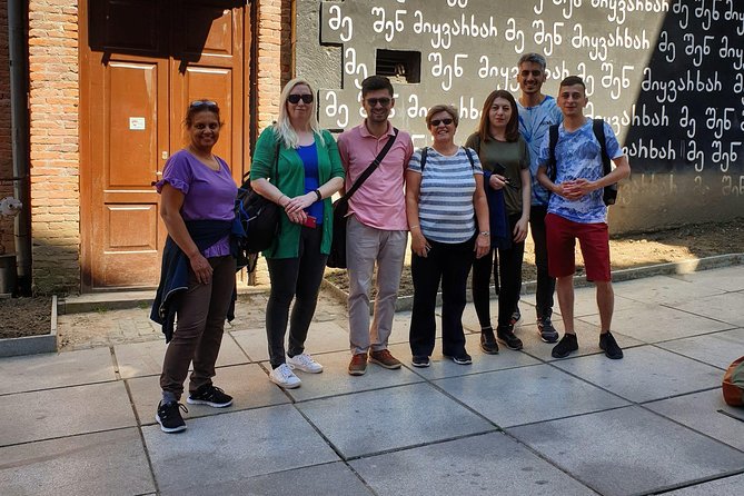 Kutaisi Walking Tour - Finding the red umbrella at Colchis Fountain