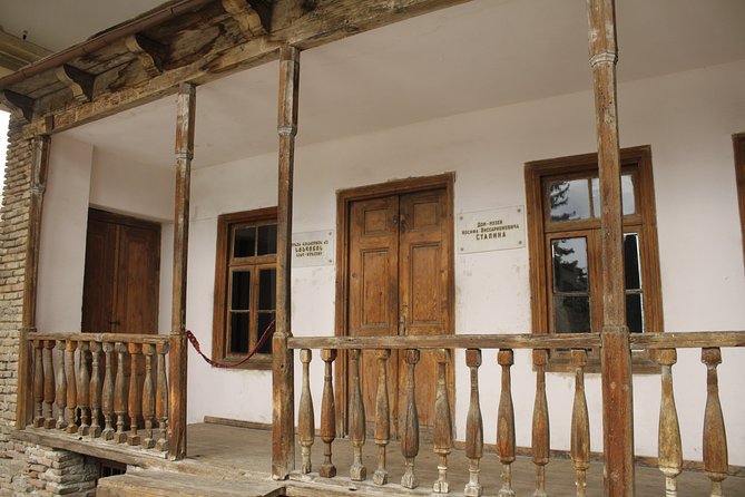 Mtskheta-Gori-Uplistsikhe - Gori and the complicated Stalin connection