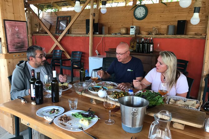 Natural Wine Tour to Kartli region, lunch & wine tasting at Andro Barnovi - Lunch in the hut or beside the fireplace