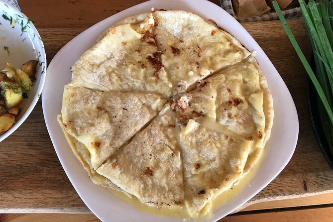 Natural Wine Tour to Kartli region, lunch & wine tasting at Andro Barnovi - Who should book this experience
