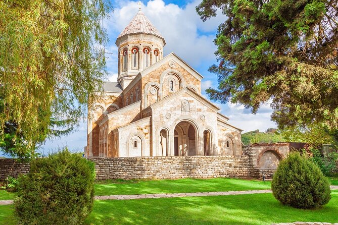 One Day Kakheti Tour with Wine Tasting and Free Churchkhela - Manavi starts the day with local flavor