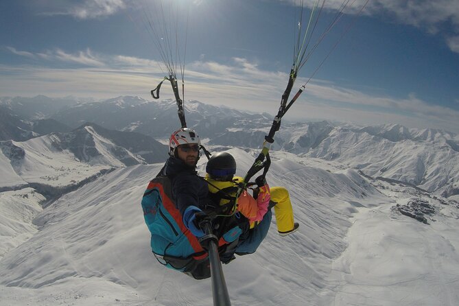 Paragliding tandem flights in Georgia - Meeting near New Gudauri and riding to the launch point