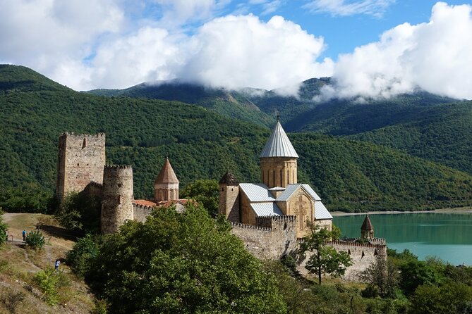 Private day Tour from Tbilisi to Kazbegi and Gudauri - The private-car advantage on a mountain road