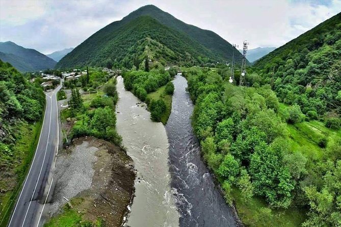 Private day tour in Kazbegi (Stepantsminda) - The Friendship Monument is more than a photo stop