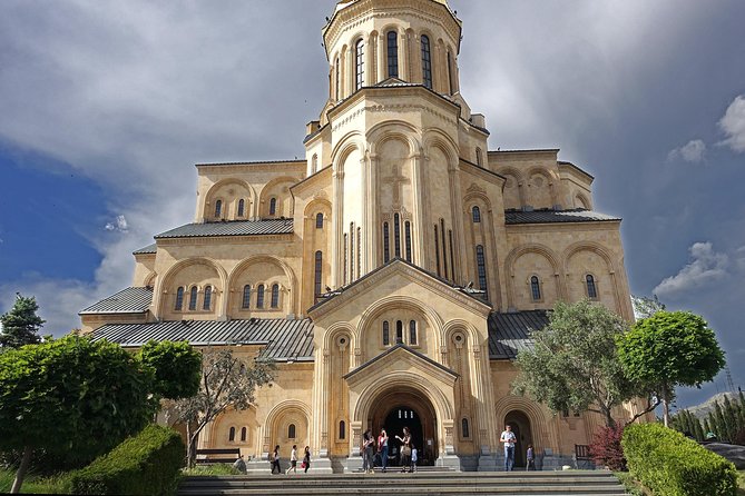 Private Day Tour - Old Town Tbilisi - Mother of Georgia Ends with a National Symbol