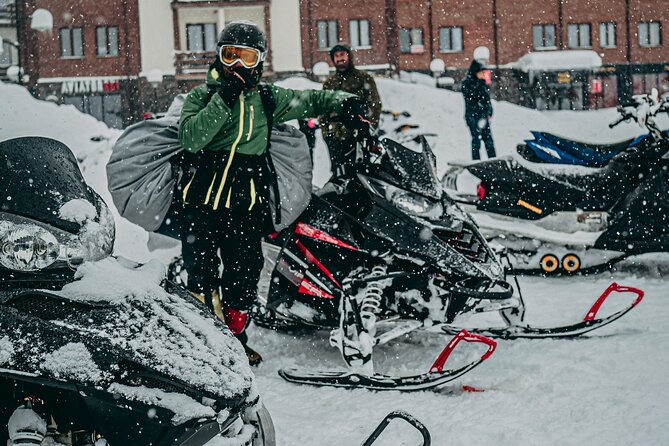Private Effortless transfer from Tbilisi to Gudauri ski resort - What the road means in winter