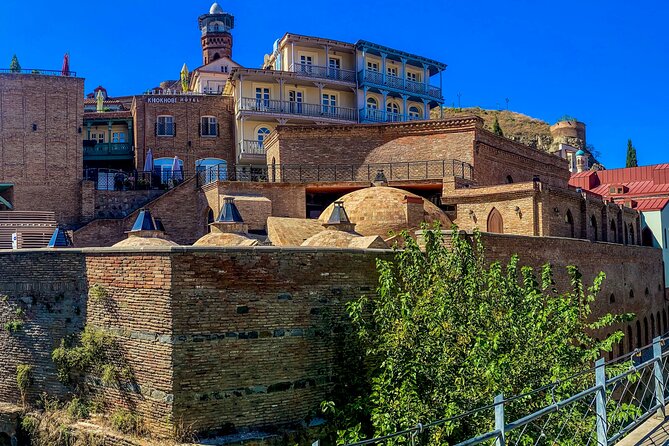 Private Walking Tbilisi City Tour - Guide style and what you can reasonably expect