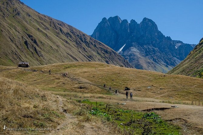 Round Trip Bus Transfer to Juta from Kazbegi - Weather, fitness, and what to bring