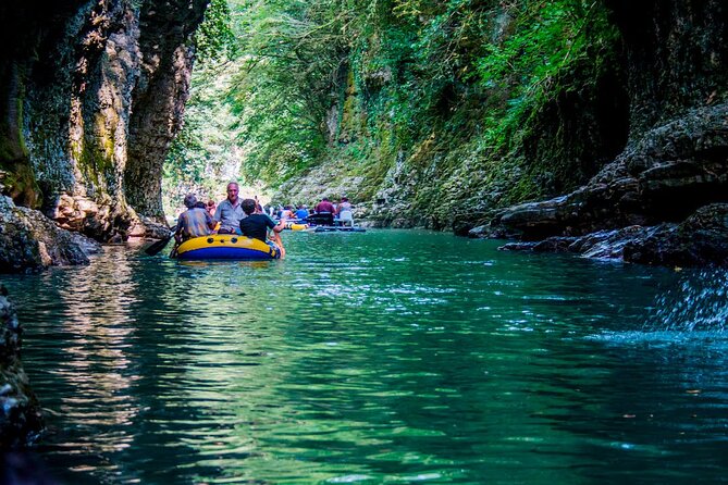 Sabaduri forest, Chronicles of Georgia, wolves and bears Zoo - Who will enjoy this tour most