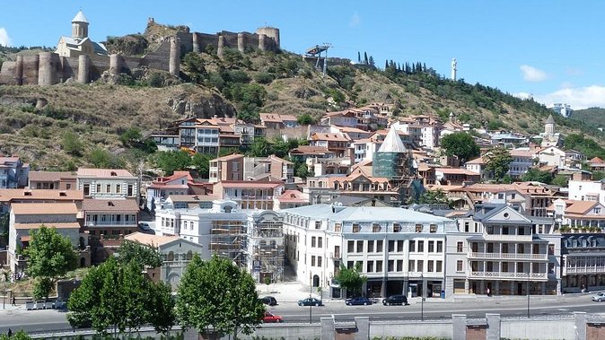 Tbilisi and Mtskheta cities private, cultural tour - Metekhi Cathedral starts the day above the old town