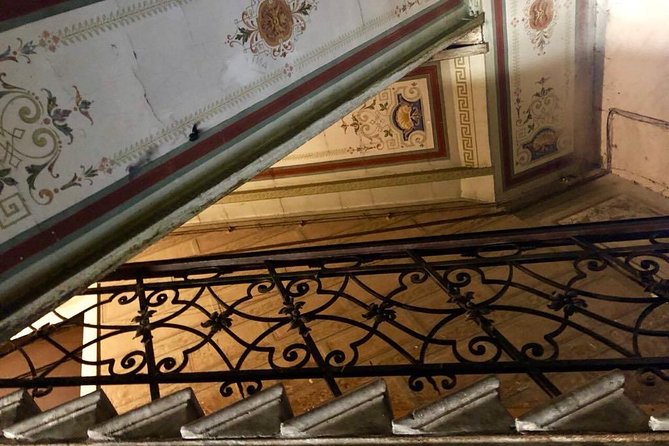 Tbilisi 'Beyond Facades' - Start and finish in different parts of central Tbilisi