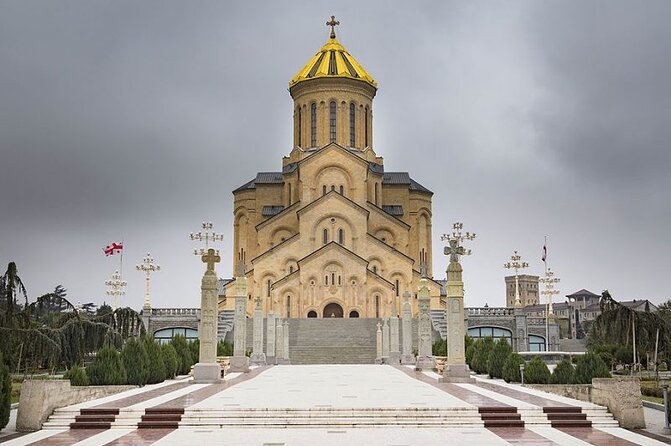 Tbilisi City Tour, Most Popular Tourists Destinations In The Capital Of Georgia - Gabriadze Theater and Sameba Cathedral