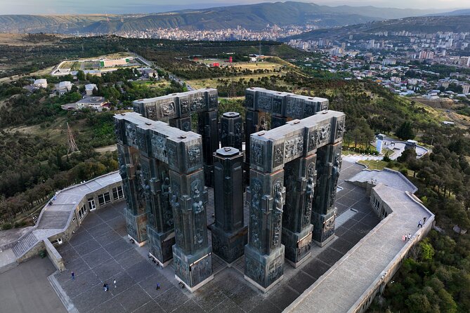 Tbilisi City Tour with Street Photography - Timing, meeting point, and practical planning