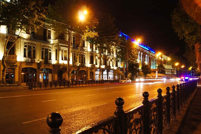 Tbilisi:Evening Walking & Talking Tour with Wine & Boat Ride - From Rose Revolution Square to Rustaveli Avenue